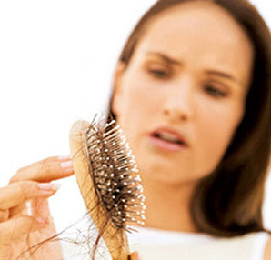 Günde Saçımızdan kaç tel dökülüyor?